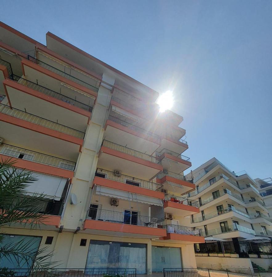 Lovely 3-Bedroom Apartment Rei Sarandë Exterior foto